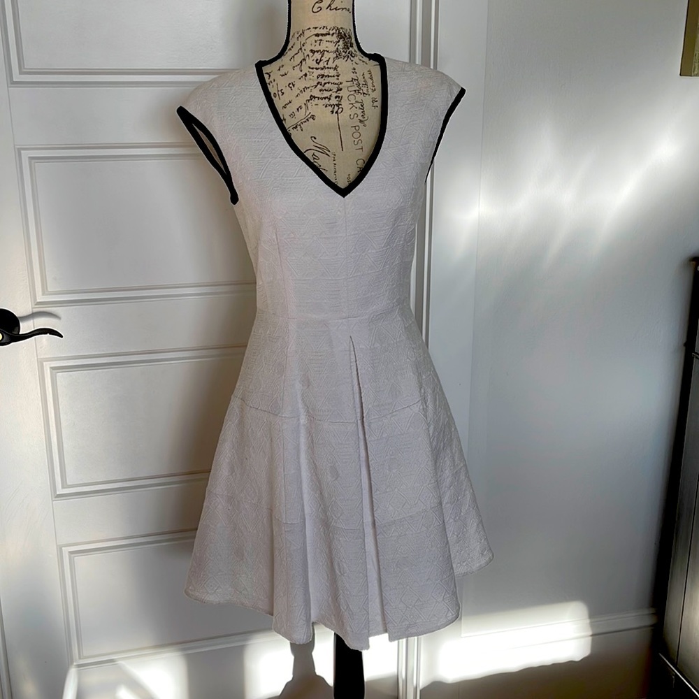 Nanette Lepore Fit and Flare Dress Size 6